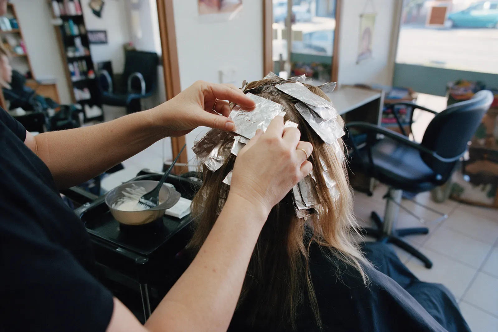 Fine foils for a brighter blonde